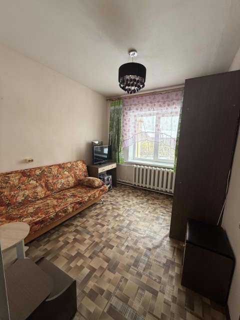 3 комн., 60 м², Блочный, 17 квартал 4