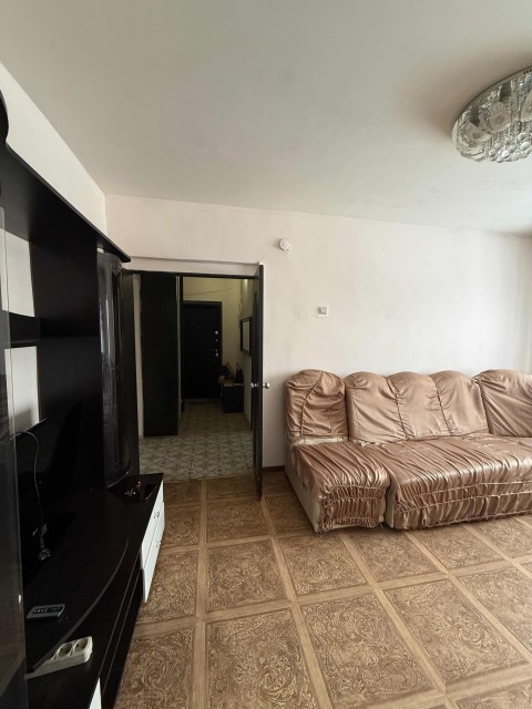 3 комн., 60 м², Блочный, 17 квартал 12