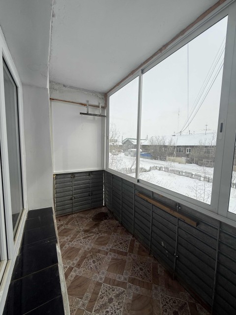 3 комн., 60 м², Блочный, 17 квартал 15