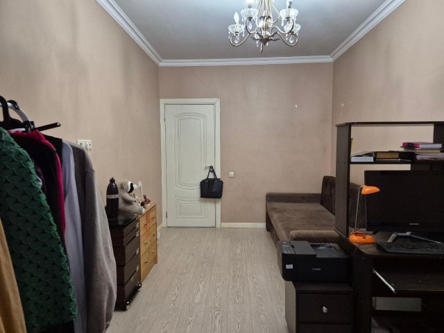 3 комн., Монолитно-каркасный, 203 мкрн. 4