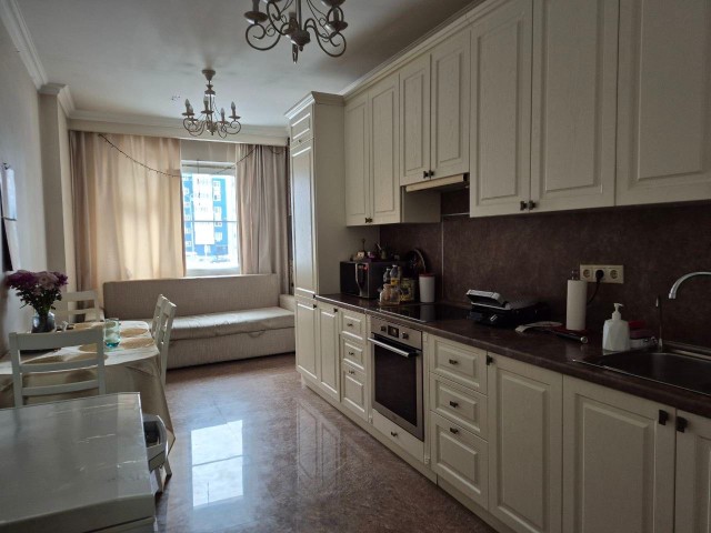 3 комн., Монолитно-каркасный, 203 мкрн.