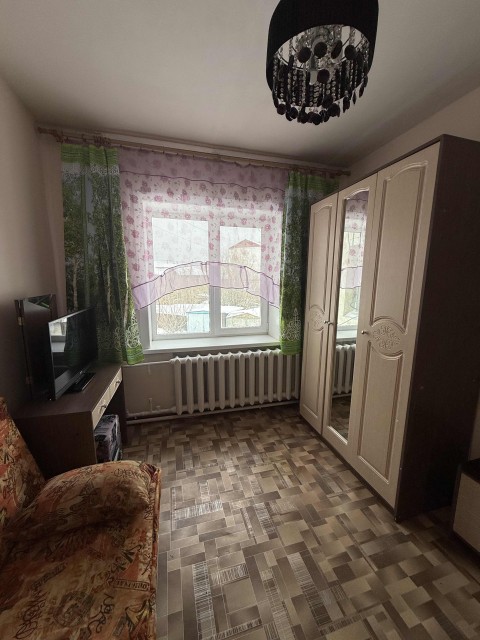 3 комн., 60 м², Блочный, 17 квартал 8