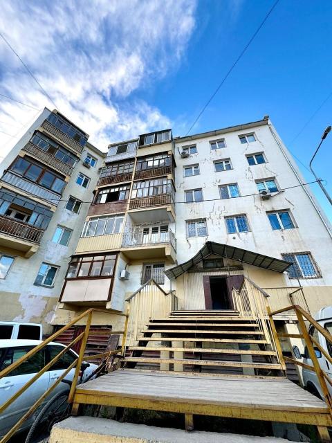 3 комн., 69 м², Инд. планировка, Центр - район пл. Комсомольская 10