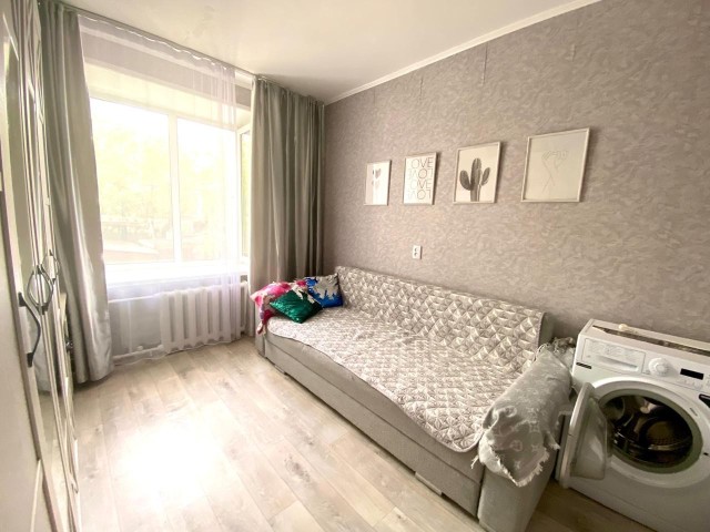 2 комн., 35 м², Блочный, Крытый рынок 3