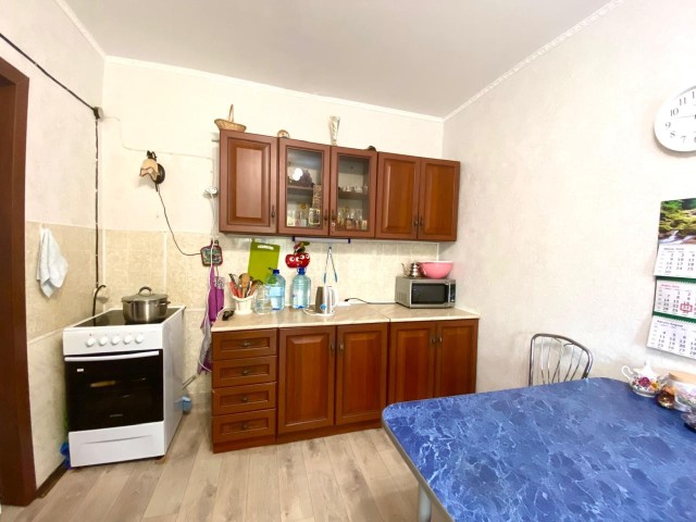 2 комн., 35 м², Блочный, Крытый рынок 8