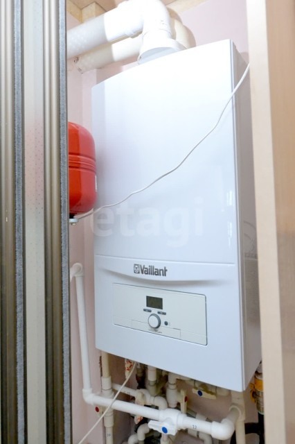 3 комн., 105 м², Монолитно-каркасный, 203 мкрн. 18