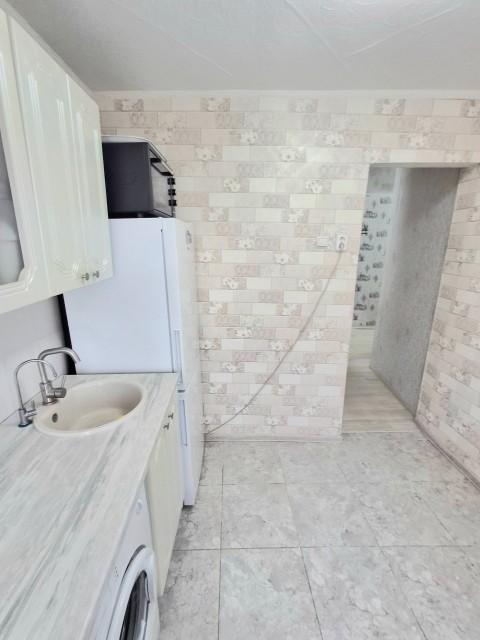 2 комн., 43 м², Блочный, Жатай 8