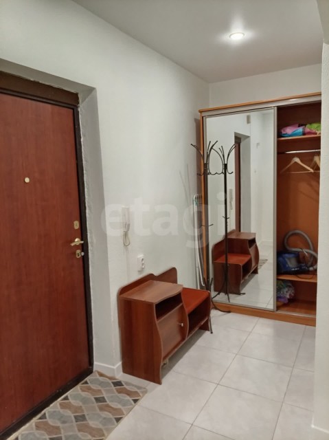 1 комн., 39 м², Монолитно-каркасный, Центр - район пл. Дружбы 9