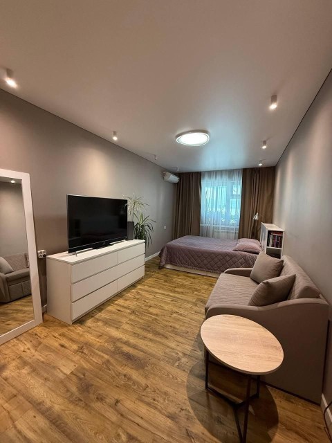 1 комн., 43 м², Монолитно-каркасный, Сахацирк 5