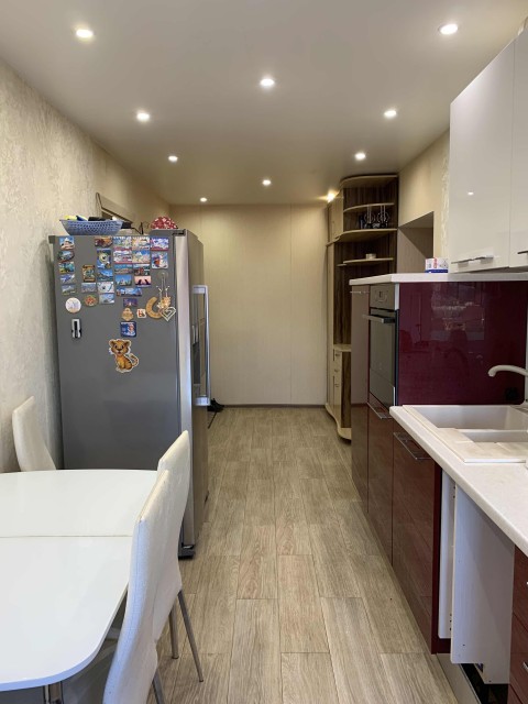 3 комн., 62 м², КПД, Гимеин 3