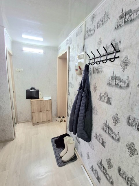 2 комн., 43 м², Блочный, Жатай 10