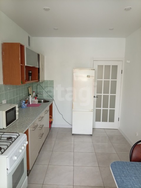 1 комн., 39 м², Монолитно-каркасный, Центр - район пл. Дружбы