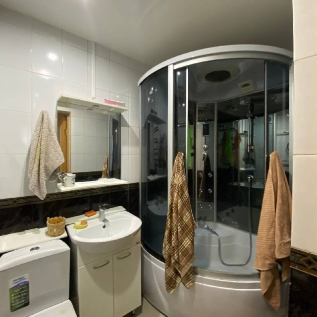 4 комн., 70 м², КПД, Апельсин 13