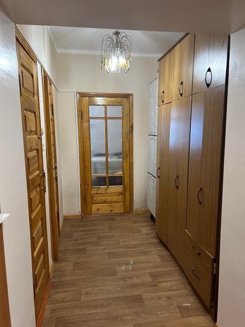 4 комн., 105 м², Блочный, Центр - район пл. Орджоникидзе 14