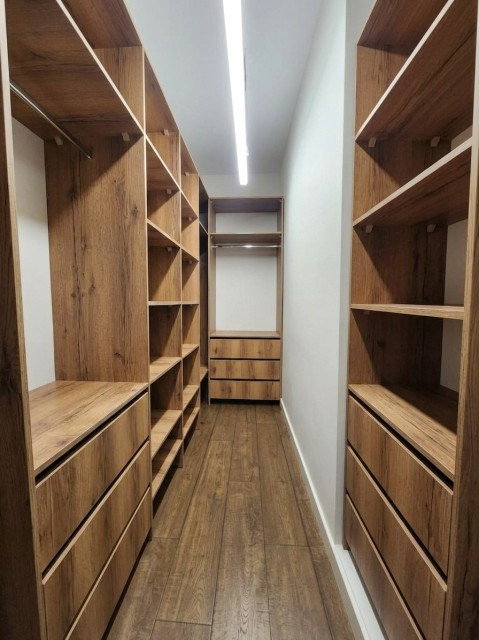 3 комн., Блочный, Центр - район пл. Орджоникидзе 9