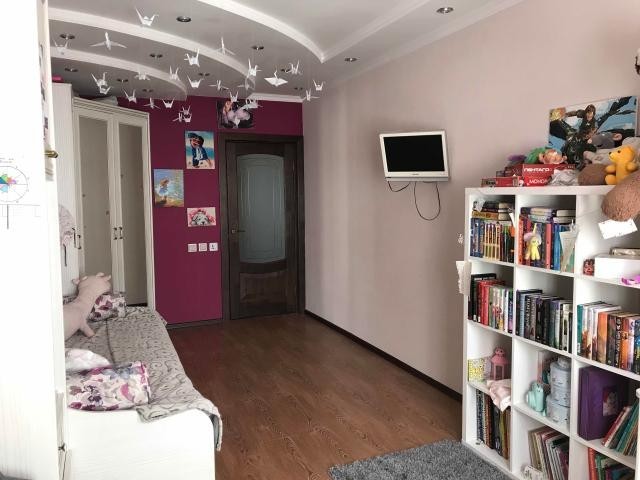 3 комн., 95 м², Инд. планировка, 202 мкрн. 7