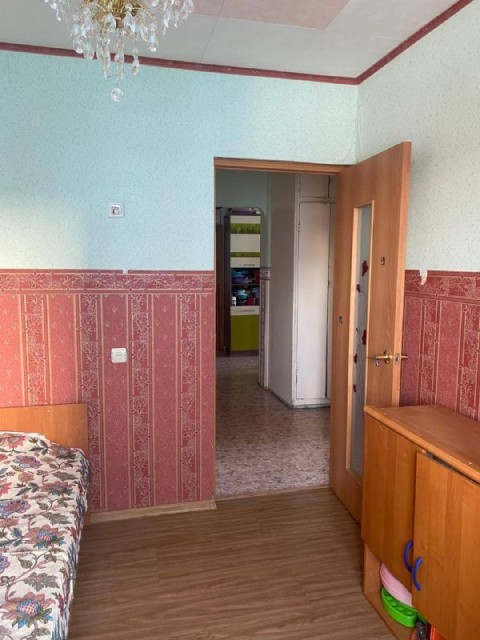 4 комн., 70 м², КПД, 202 мкрн. 4