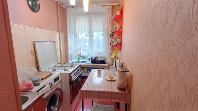 1 комн., 24 м², Хрущевка, Площадь Победы 2