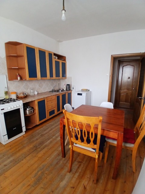 3 комн., 112 серия, Сахацирк 10