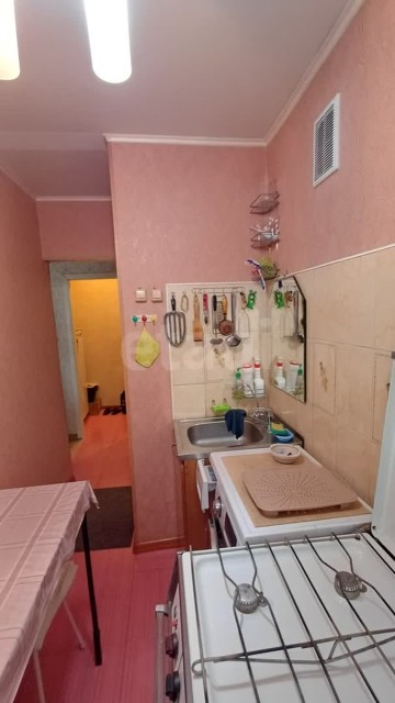 1 комн., 24 м², Хрущевка, Площадь Победы 4