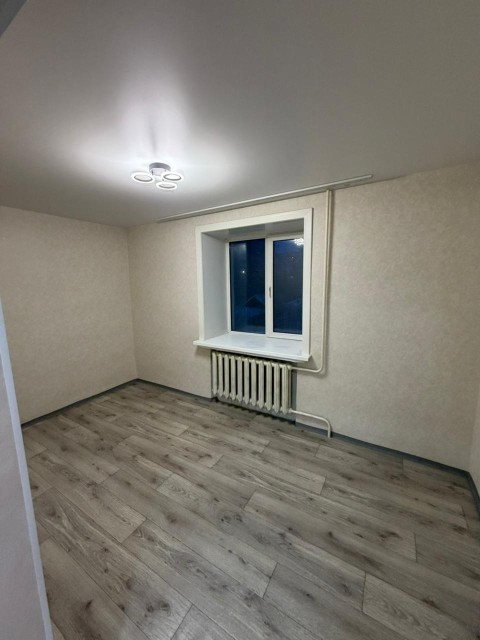 3 комн., 50 м², Блочный, Авиапорт 2