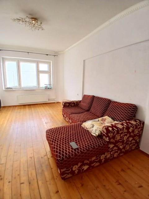 3 комн., 112 серия, Сахацирк 13