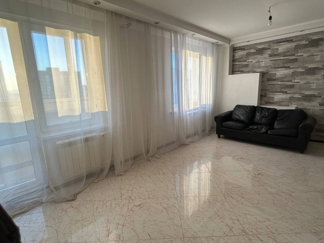 2 комн., 68 м², Монолитно-каркасный, Площадь Победы