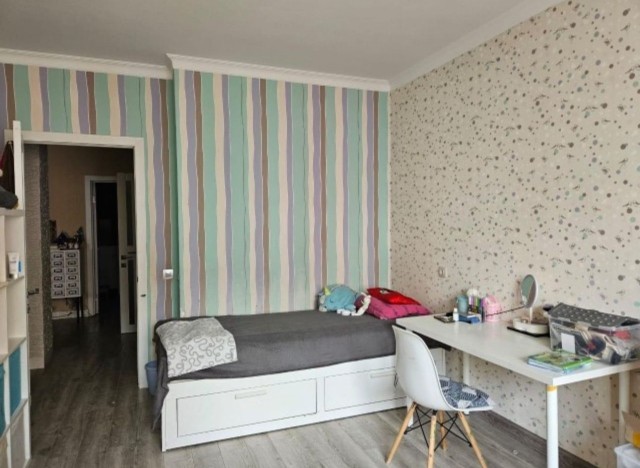 3 комн., Монолитно-каркасный, Автовокзал 6