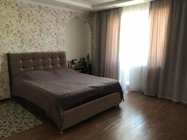 3 комн., 95 м², Инд. планировка, 202 мкрн. 6