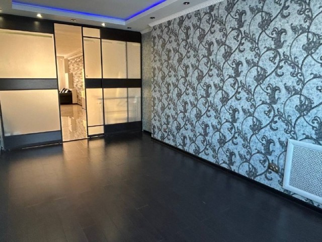 2 комн., 68 м², Монолитно-каркасный, Площадь Победы 10