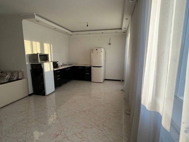 2 комн., 68 м², Монолитно-каркасный, Площадь Победы 3