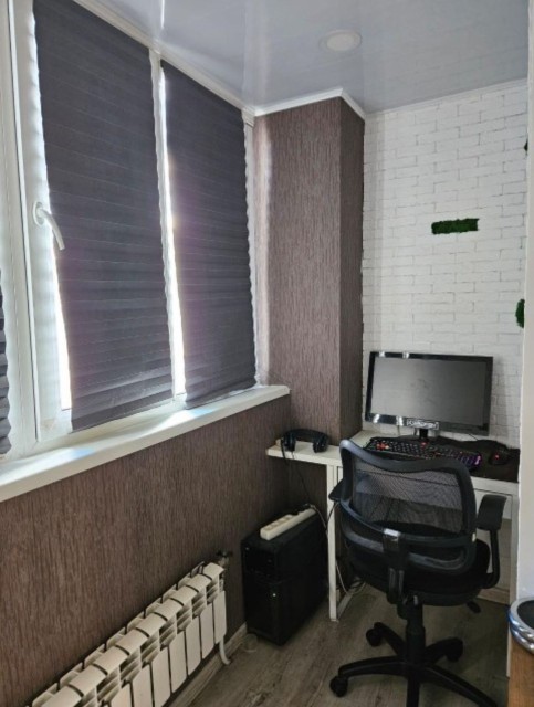 3 комн., Монолитно-каркасный, Автовокзал 4