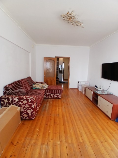 3 комн., 112 серия, Сахацирк