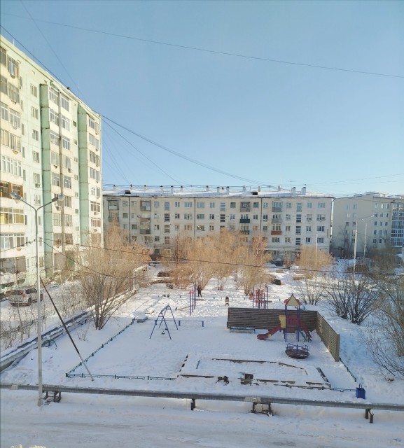 3 комн., 79 м², Сталинка, Центр - район пл. Орджоникидзе 16