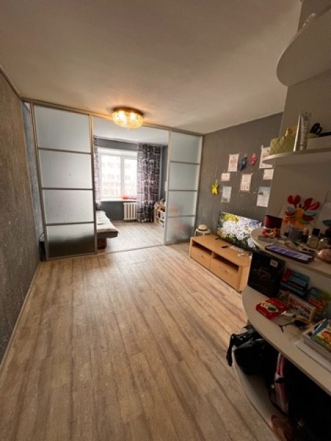 3 комн., 55 м², Блочный, ТЦ "Олонхо"