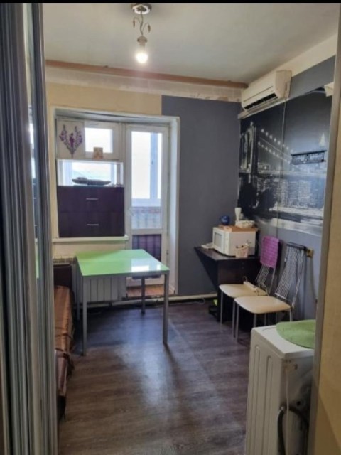 1 комн., 17 м², Блочный, 16 квартал 8