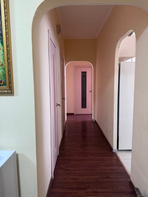 3 комн., 90 м², 112 серия, Сахацирк 4