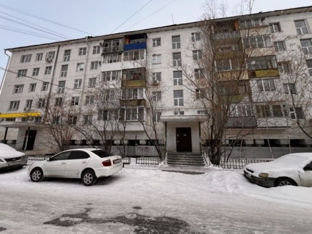 3 комн., 55 м², Блочный, ТЦ "Олонхо" 7