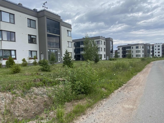 3 комн., 84 м², Блочный, Другие районы 2