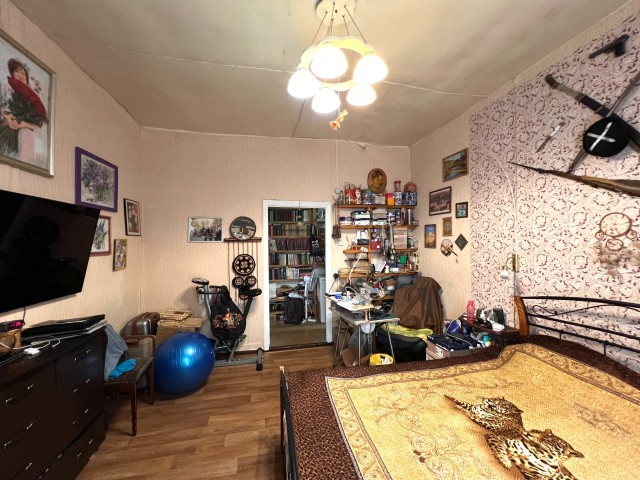 3 комн., 63 м², Дерев. б/у, Рабочий городок, Водоканал 9