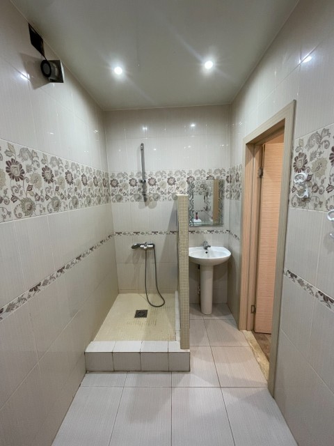 1 комн., 35 м², Монолитно-каркасный, Автодорожная 9