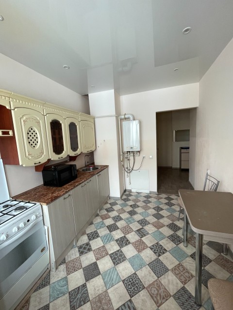 1 комн., 35 м², Монолитно-каркасный, Автодорожная 2