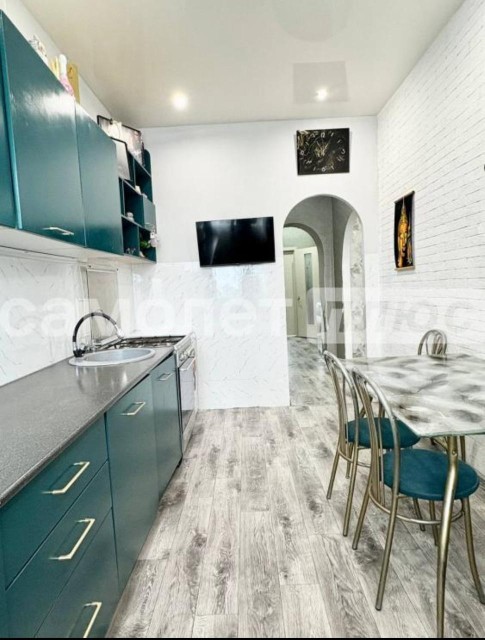 3 комн., 71 м², Блочный, Жатай 2