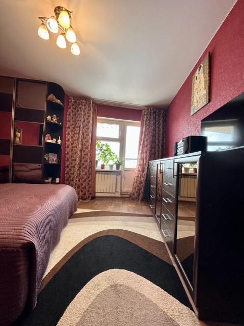 2 комн., 50 м², Монолитно-каркасный, Площадь Победы 11