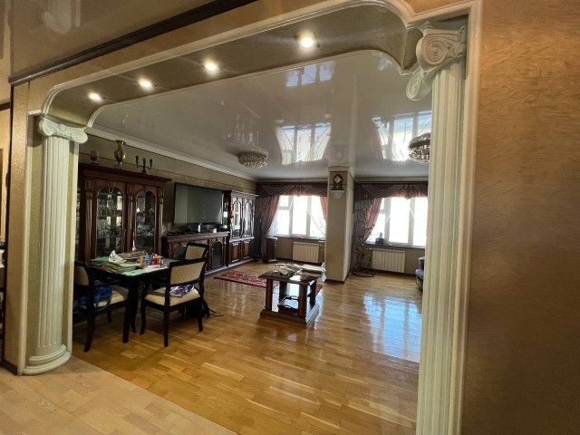 3 комн., 198 м², Монолитно-каркасный, Залог 2