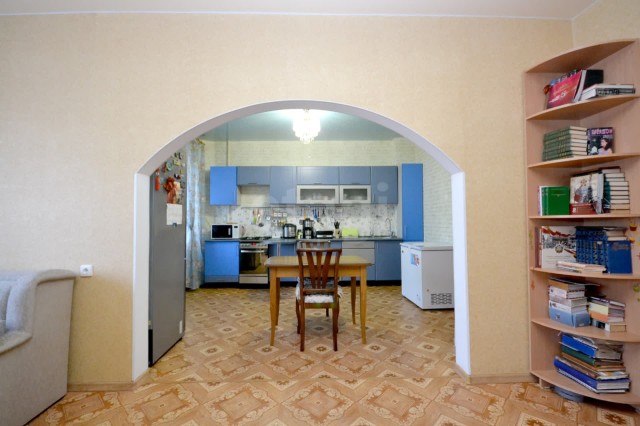 2 комн., 69 м², 112 серия, Сахацирк 10