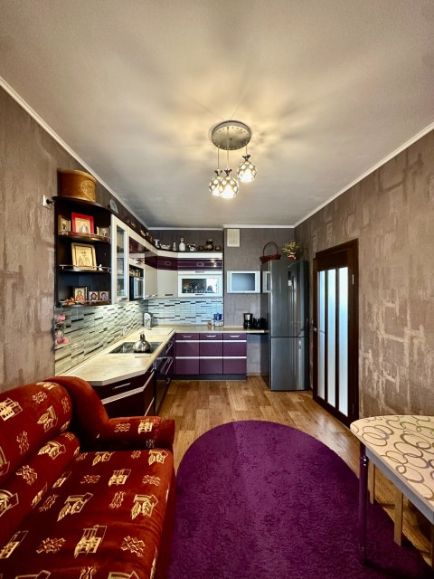 2 комн., 50 м², Монолитно-каркасный, Площадь Победы 2