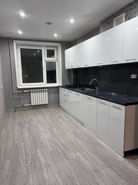 1 комн., 35 м², КПД, Центр - район пл. Ленина