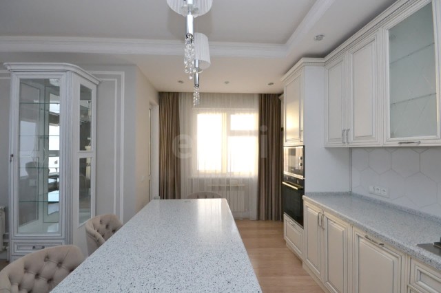 3 комн., 108 м², Монолитно-каркасный, 203 мкрн. 10