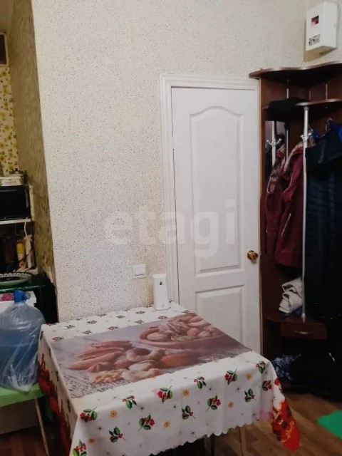 1 комн., 24 м², Блочный, Другие районы 7